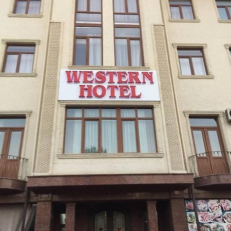 Western Suites Hotel Tachkent Extérieur photo
