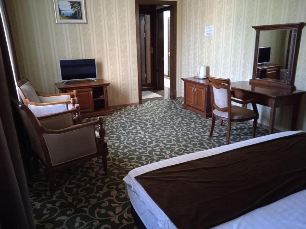 Western Suites Hotel Tachkent Extérieur photo