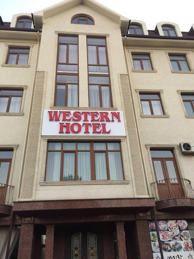 Western Suites Hotel Tachkent Extérieur photo