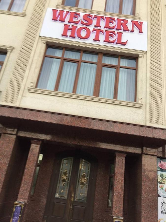 Western Suites Hotel Tachkent Extérieur photo