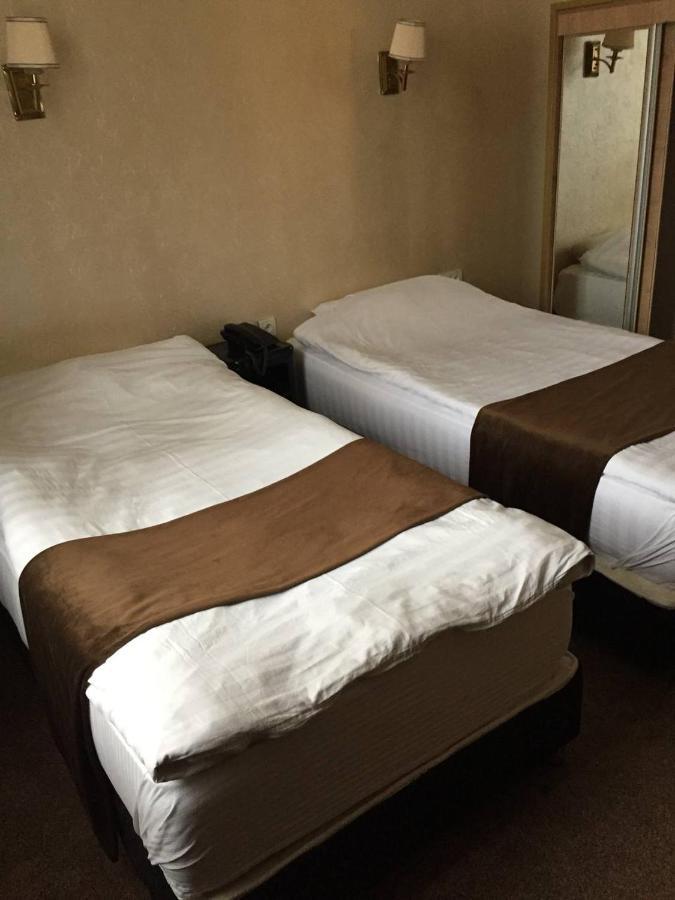 Western Suites Hotel Tachkent Extérieur photo