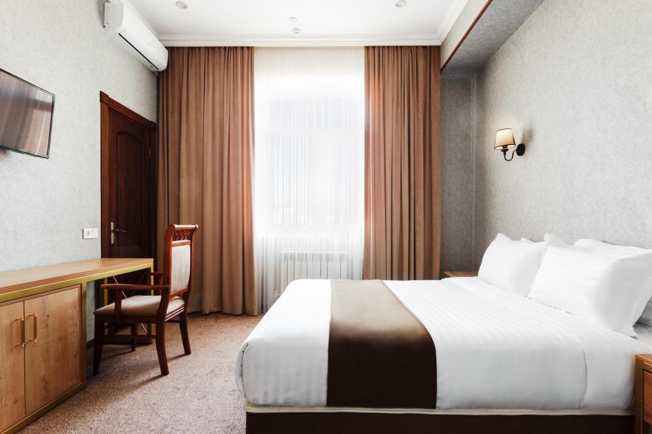 Western Suites Hotel Tachkent Extérieur photo
