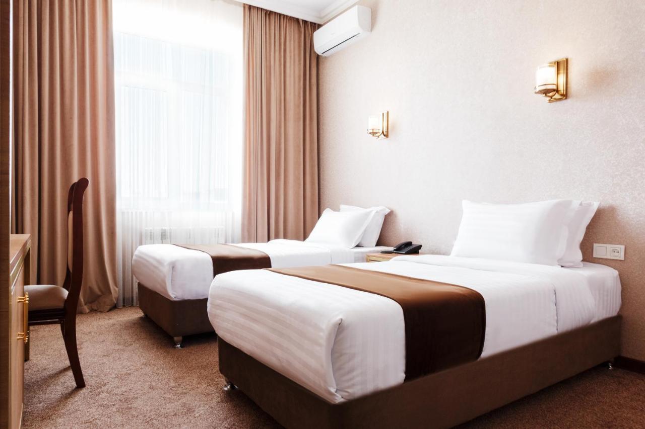Western Suites Hotel Tachkent Extérieur photo