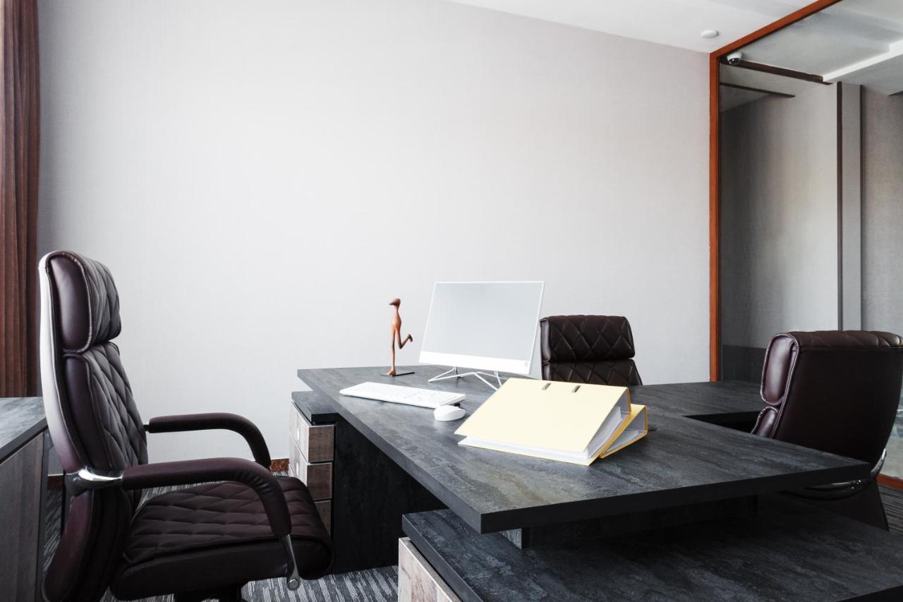 Western Suites Hotel Tachkent Extérieur photo