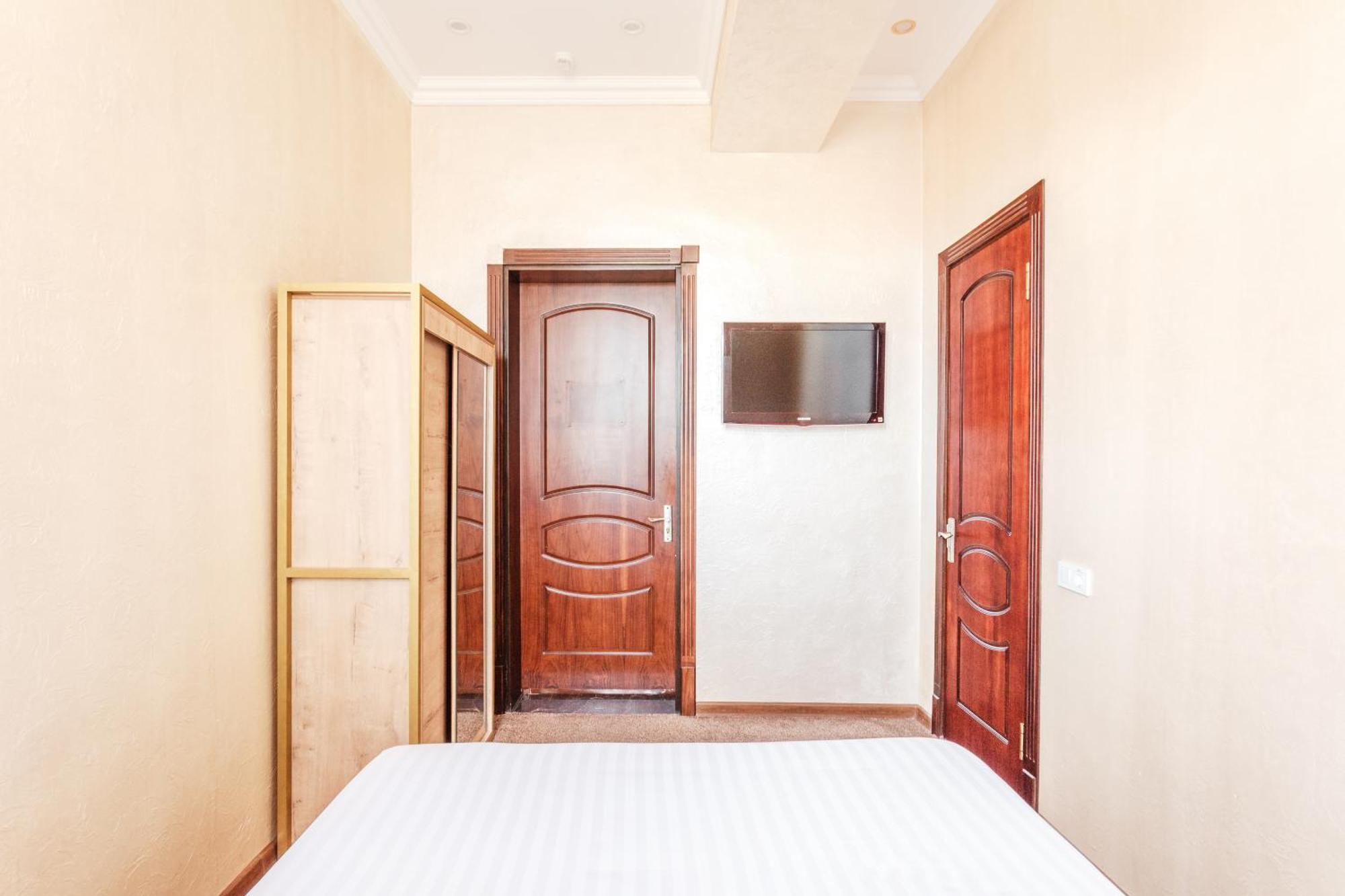 Western Suites Hotel Tachkent Extérieur photo