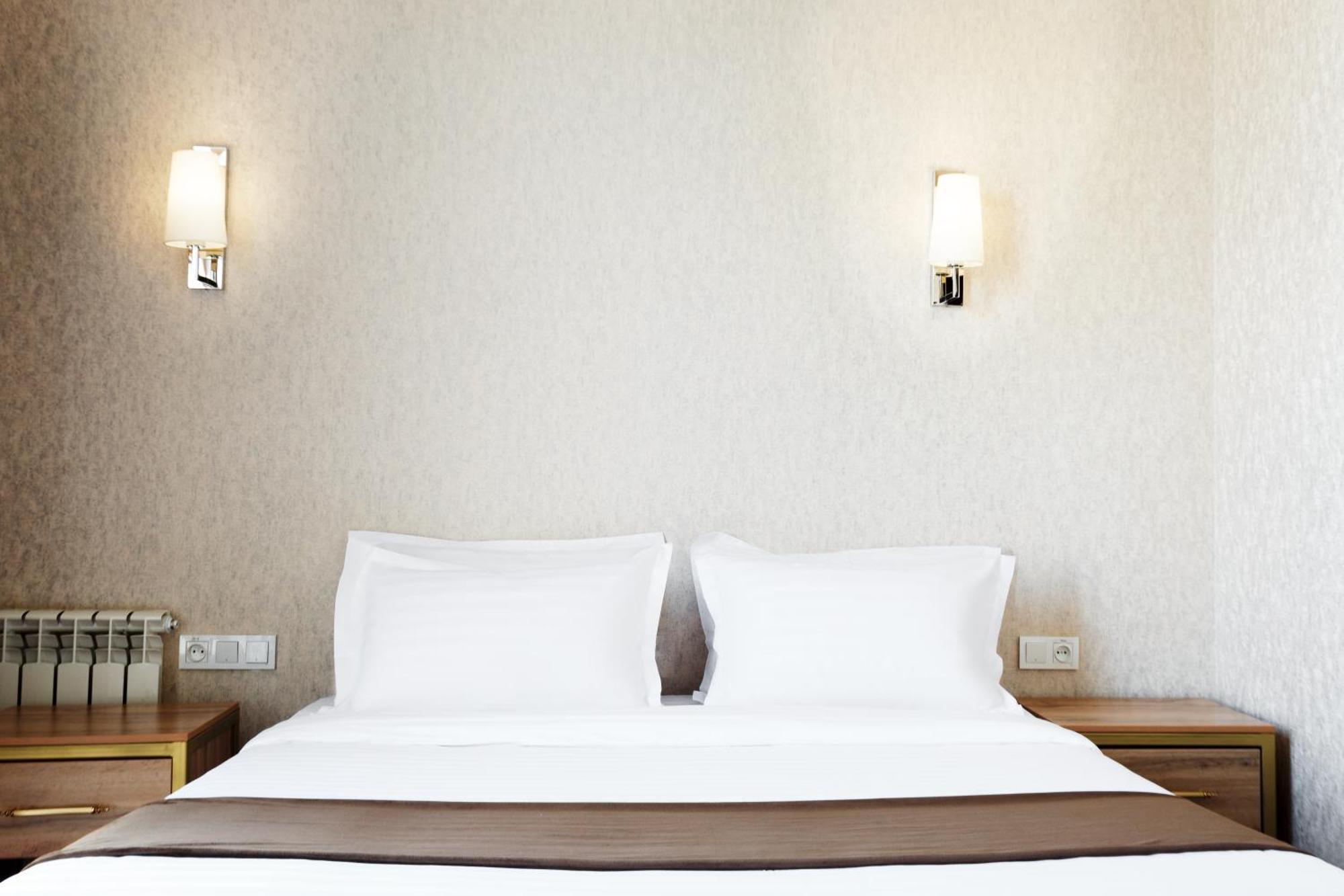 Western Suites Hotel Tachkent Extérieur photo