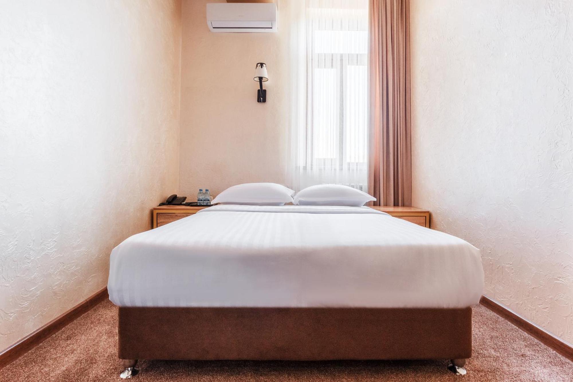Western Suites Hotel Tachkent Extérieur photo
