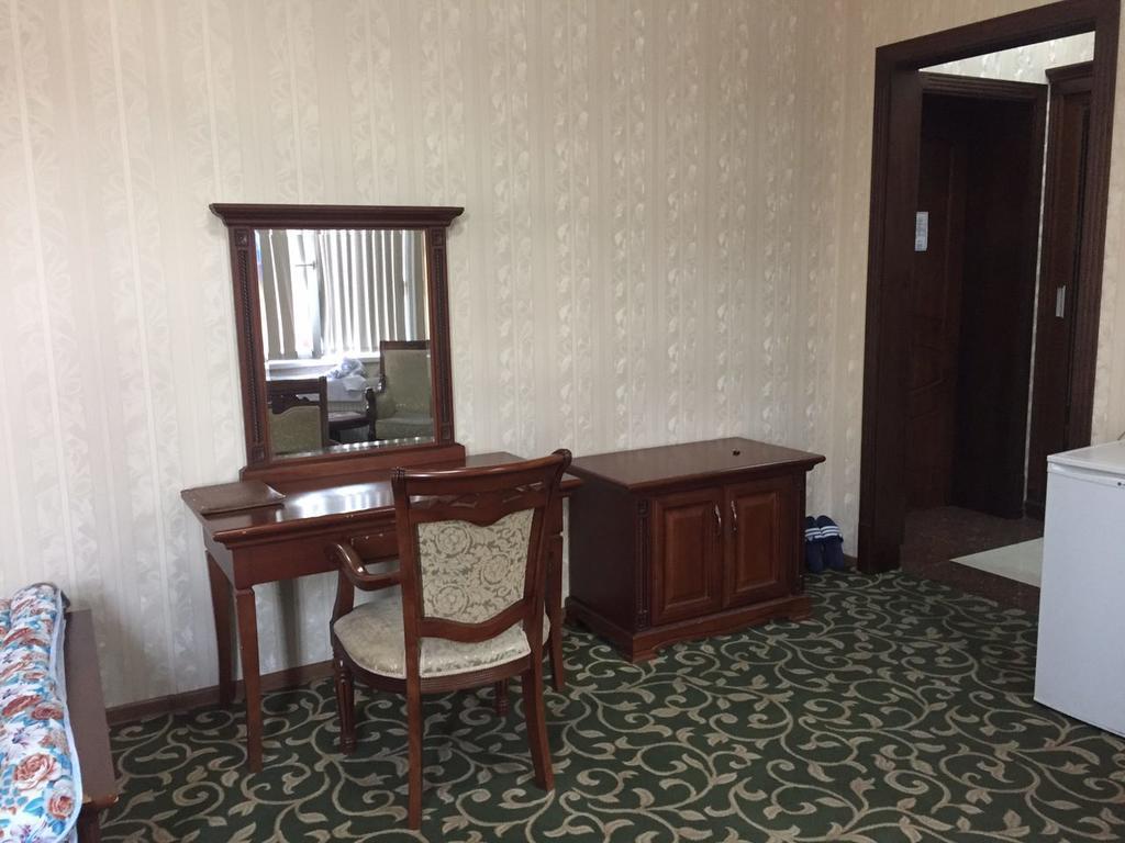 Western Suites Hotel Tachkent Extérieur photo