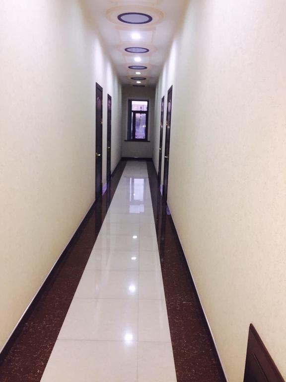 Western Suites Hotel Tachkent Extérieur photo