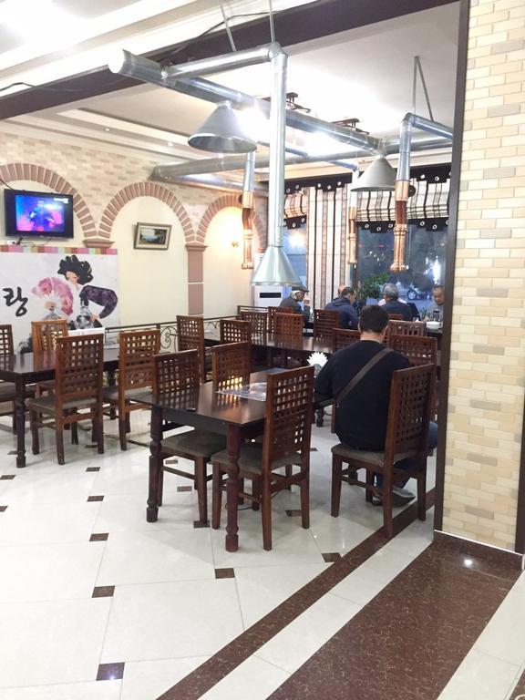 Western Suites Hotel Tachkent Extérieur photo